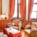 Guest House Huyze Die Maene